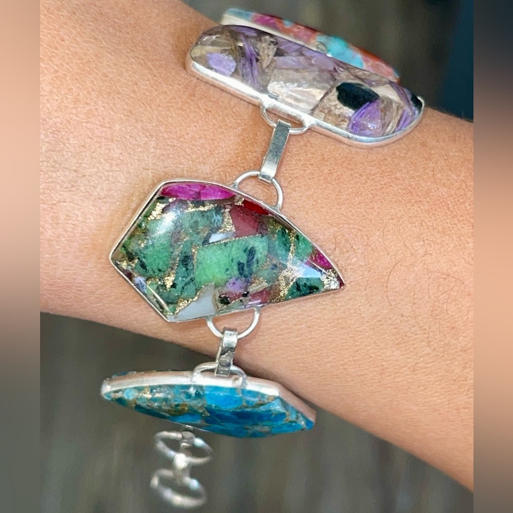 Dichroic-Like Faceted Crystal Charoite,Ruby Zoisite, Apatite & Onyx Bracelet